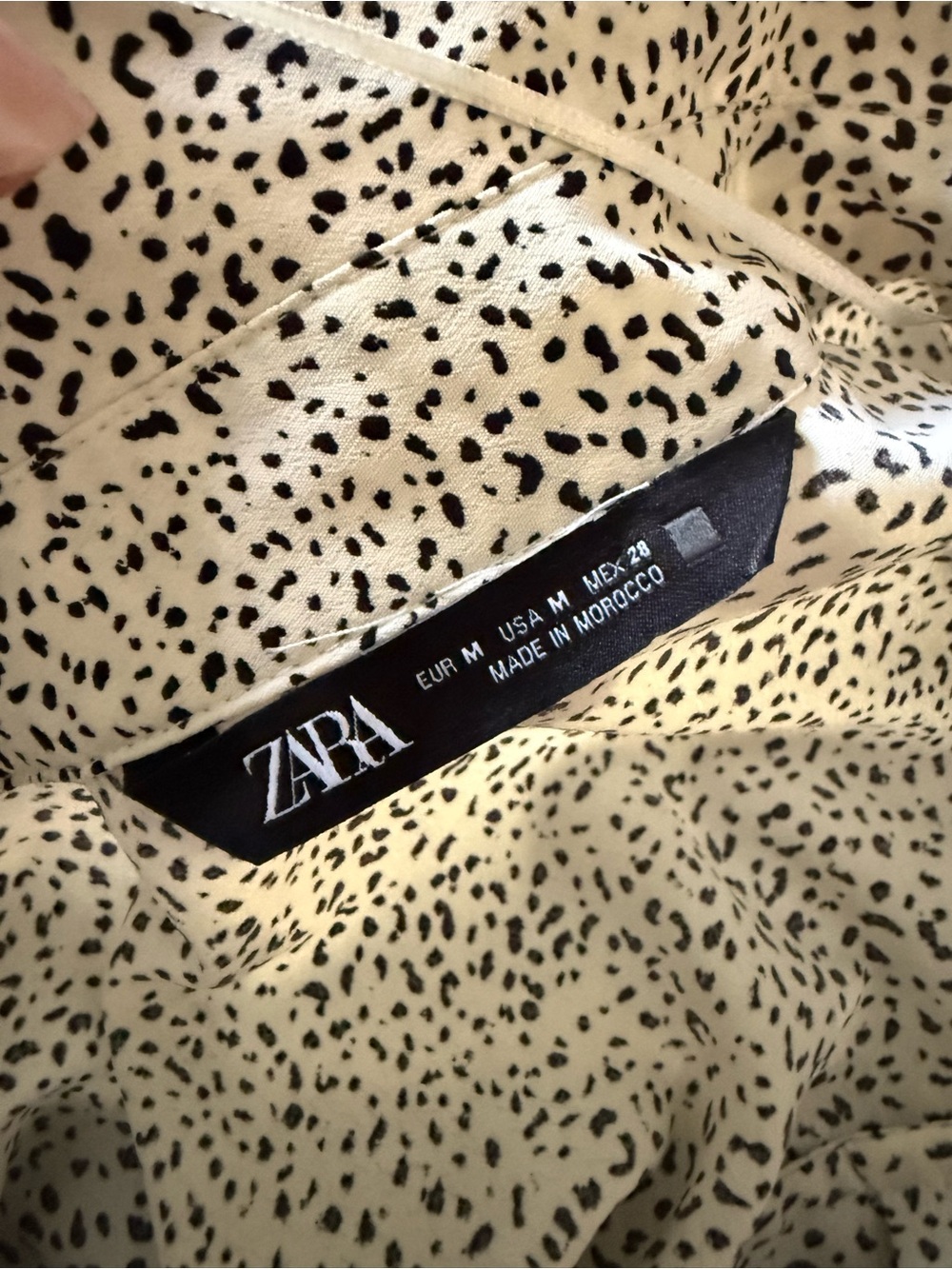 Zara Black and White Printed Collared Blouse - Picture 5 of 5